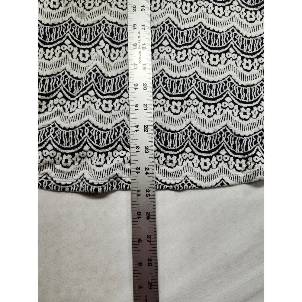 The Childrens Place Girls Black White Wave Print Skater Dress Size M 7/8